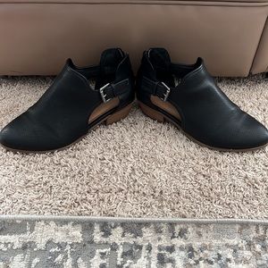 EUC black booties